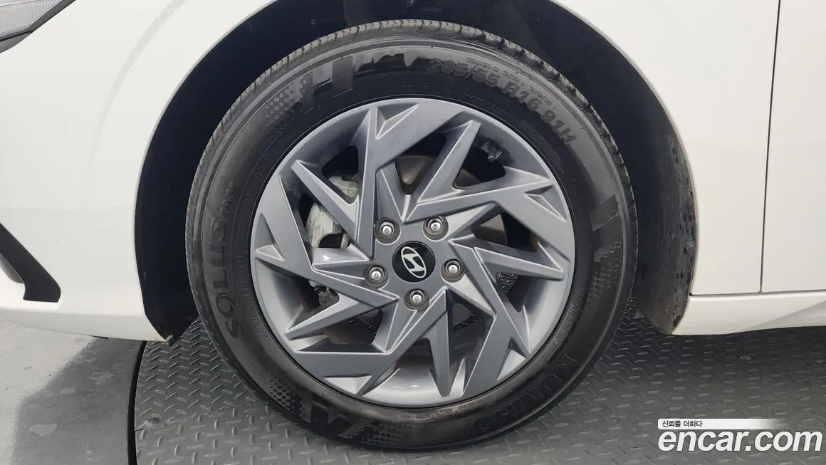 Hyundai AVANTE — фото 8
