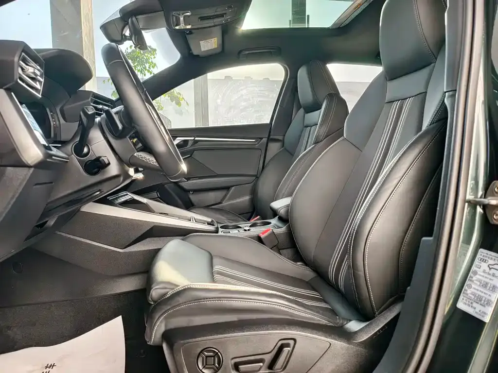 Audi A3 2024 из CN, фото 10