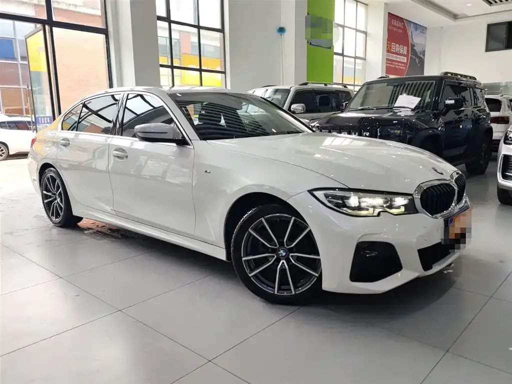 BMW 3 Series 2022 из CN, фото 4