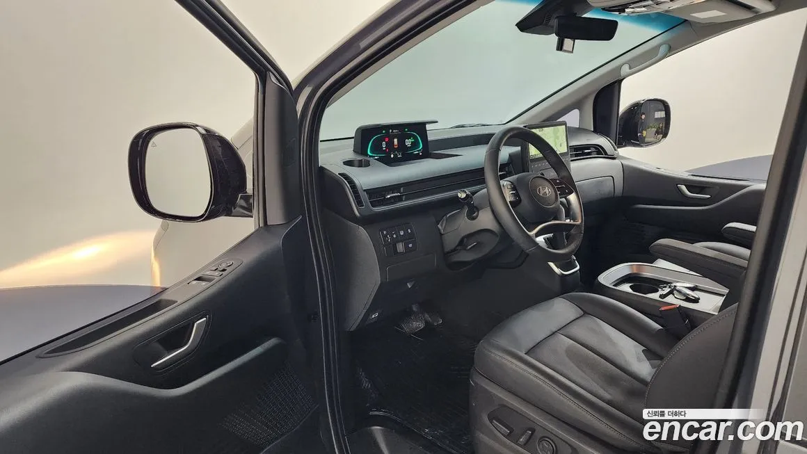 Hyundai Staria 2025 из KR, фото 4