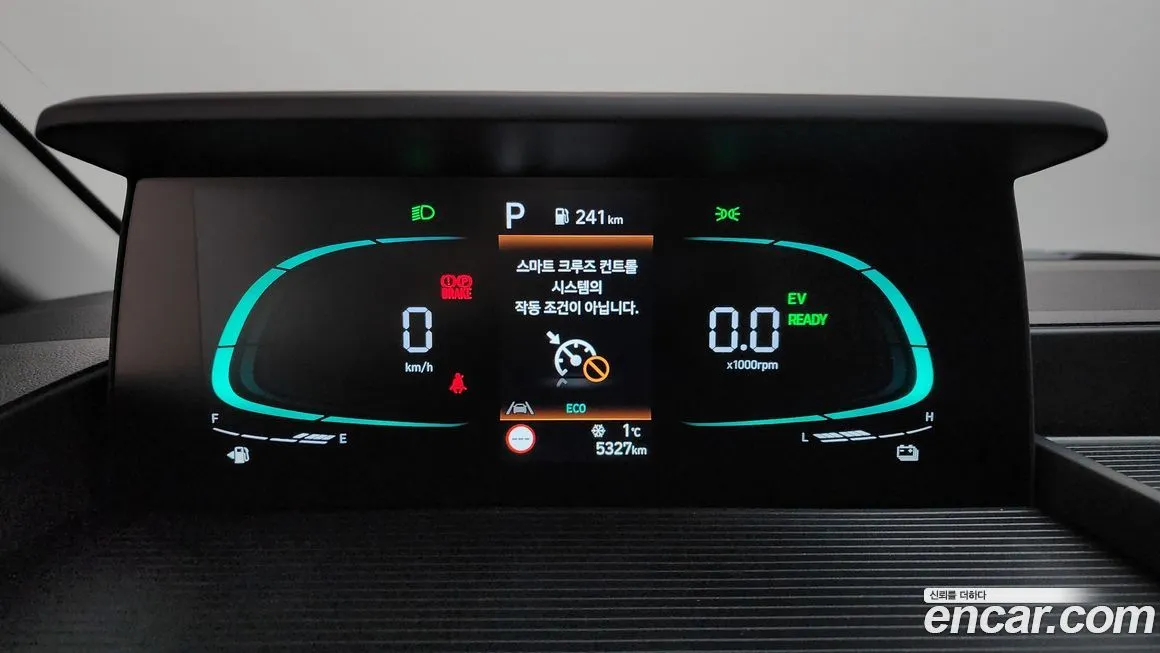 Hyundai Staria 2025 из KR, фото 2