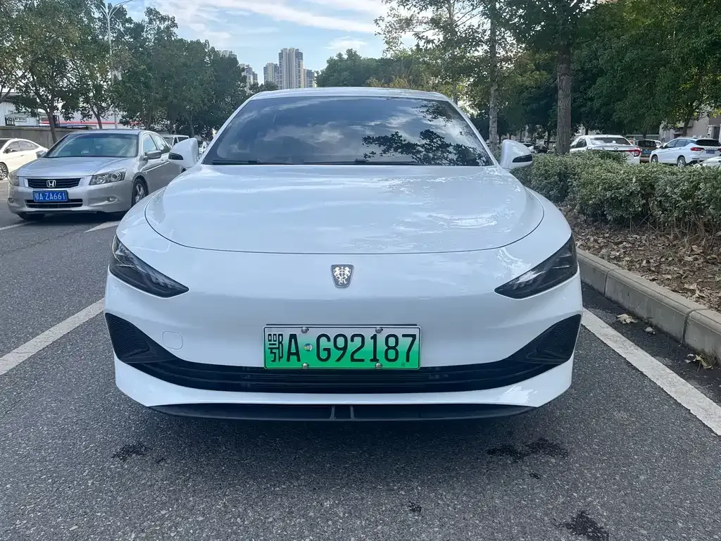 Roewe D7 — фото 10