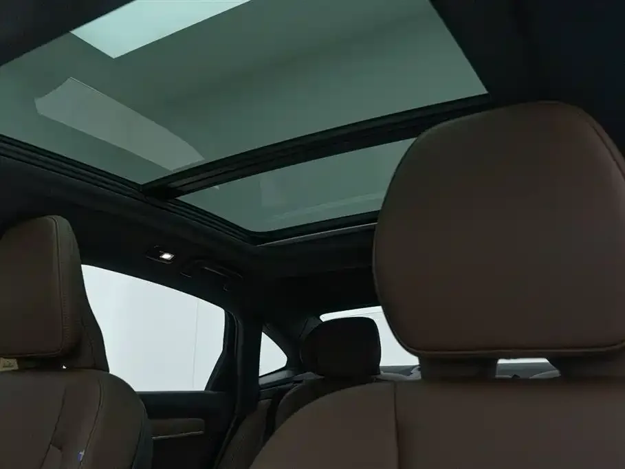 Volvo S90 PHEV 2024 из CN, фото 5
