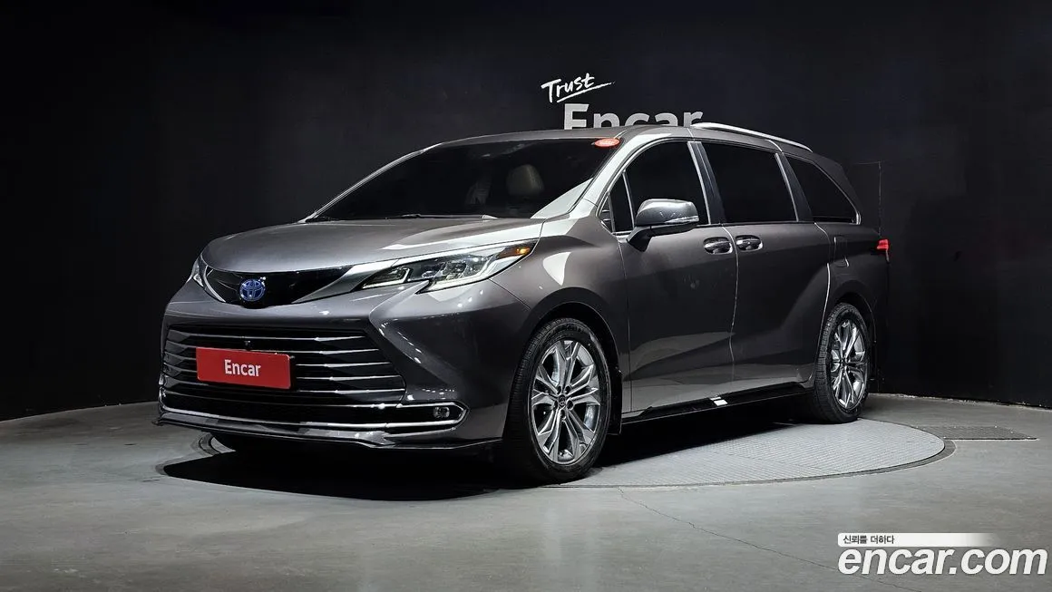 Toyota Sienna 2022 из KR, фото 1