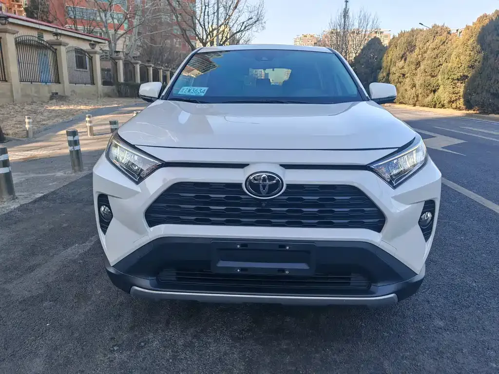 Toyota RAV4 2021 из CN, фото 3