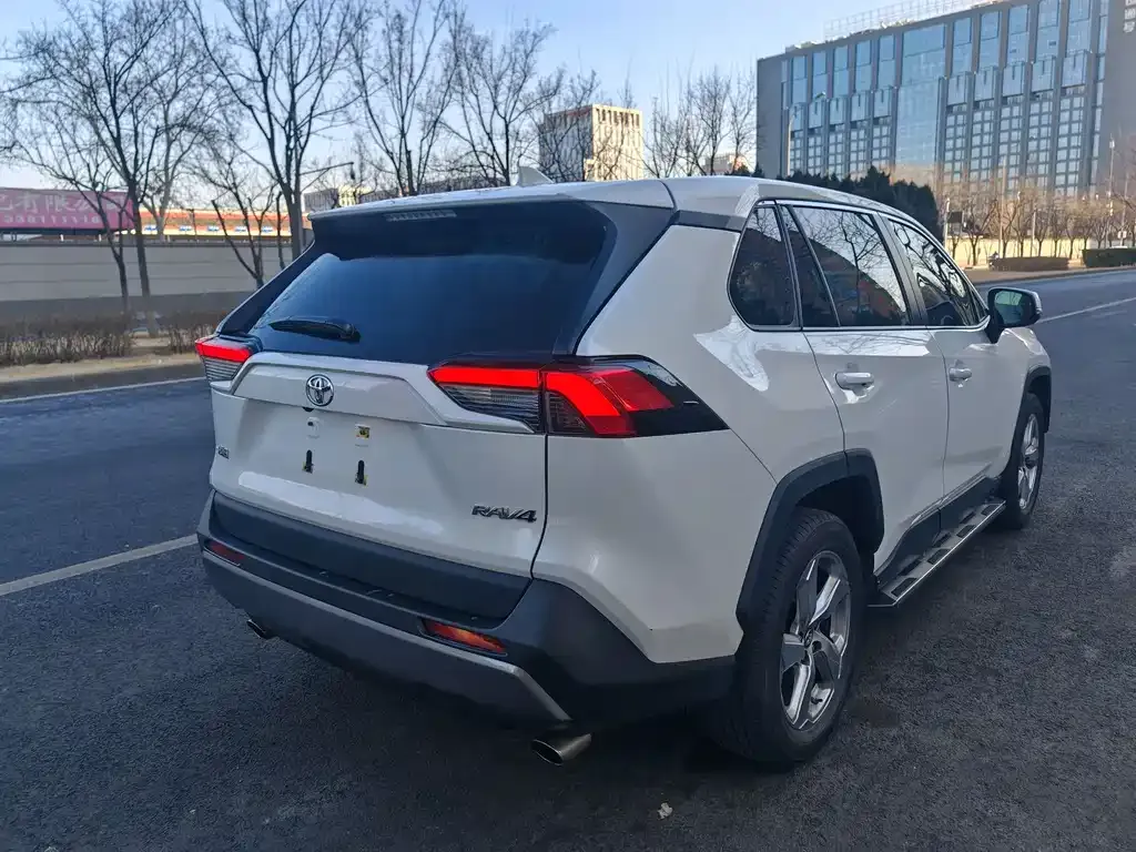 Toyota RAV4 2021 из CN, фото 5