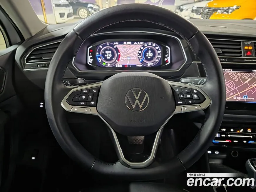 Volkswagen Tiguan — фото 7