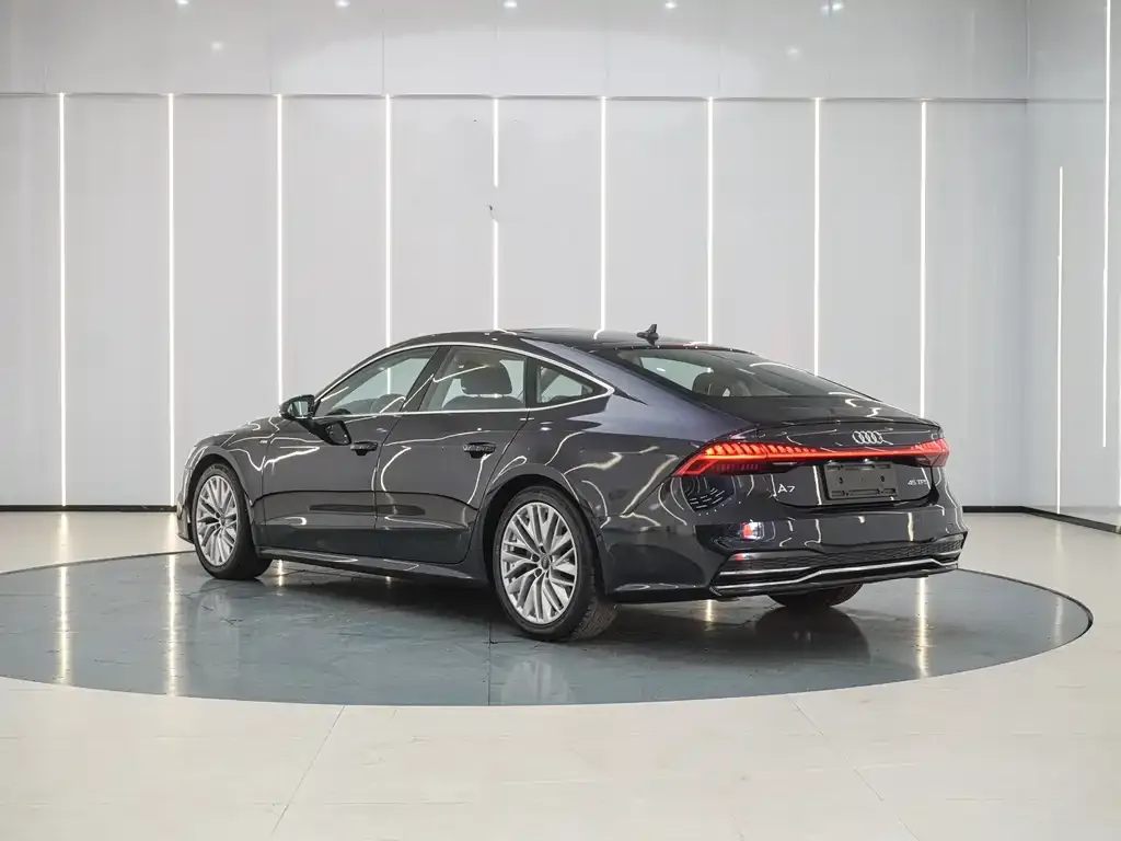 Audi A7 2021 из CN, фото 6