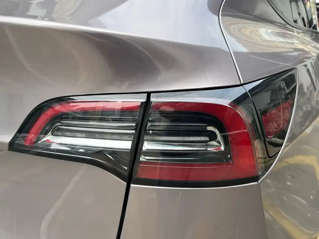 Tesla Model Y 2023 из CN, фото 7