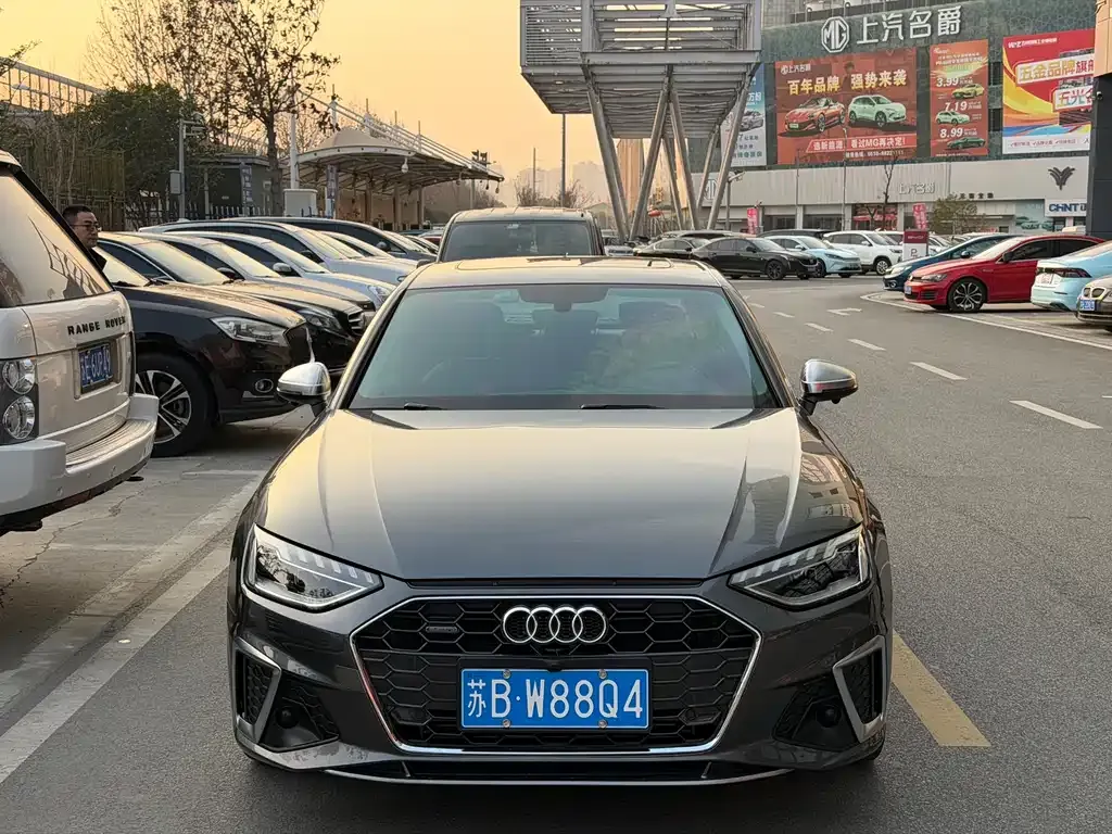 Audi A4L 2022 из CN, фото 6