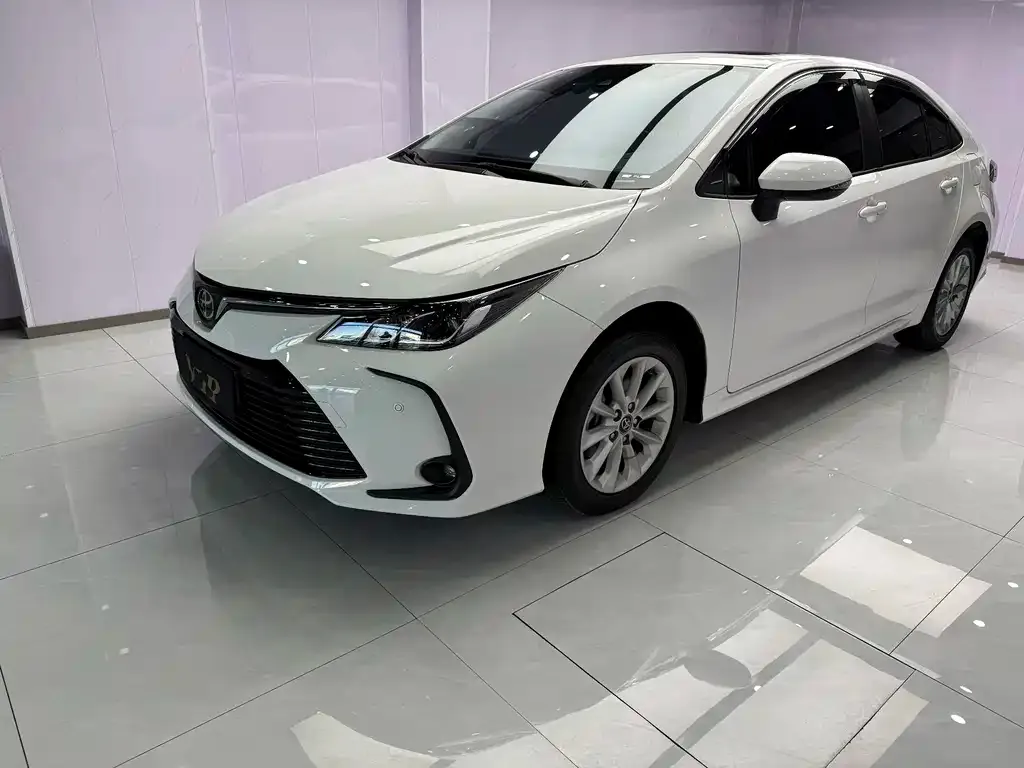 Toyota Corolla 2022 из CN, фото 1