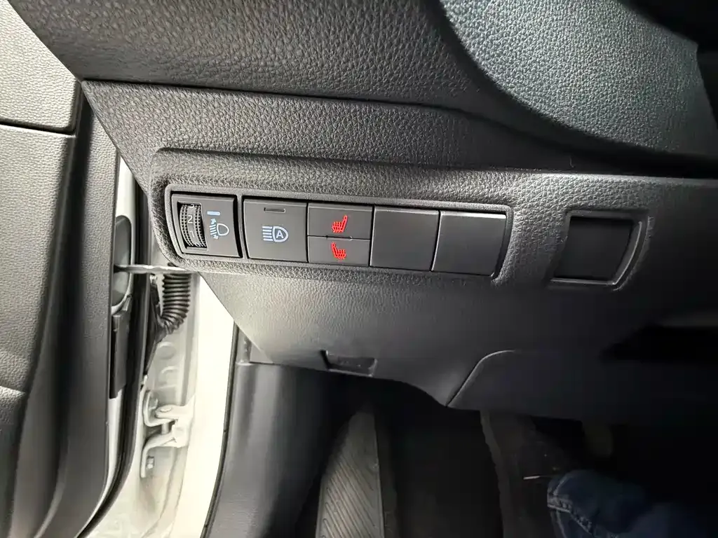 Toyota Corolla 2022 из CN, фото 10