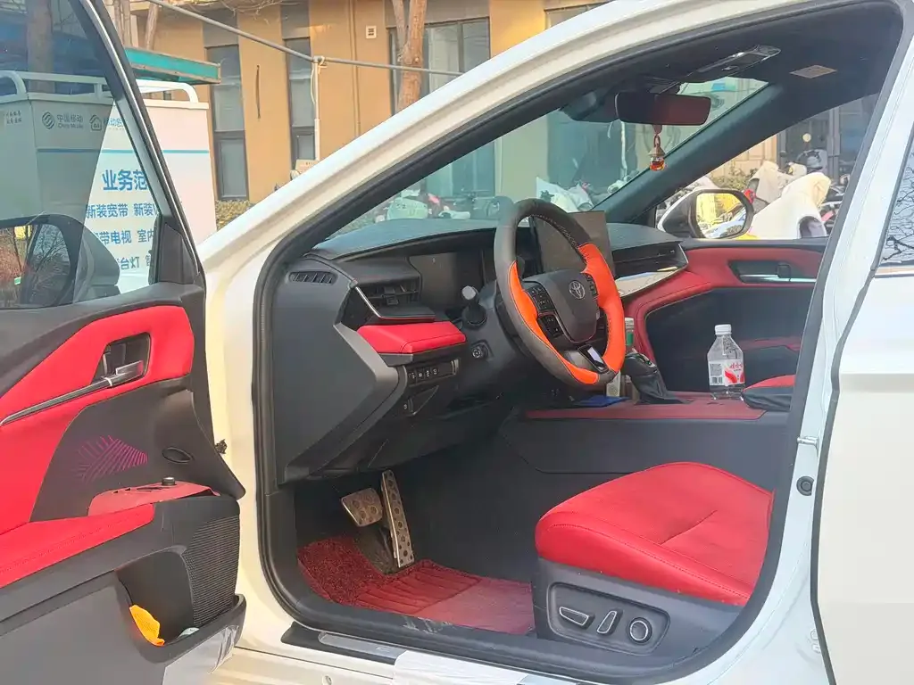 Toyota Camry 2025 из CN, фото 4