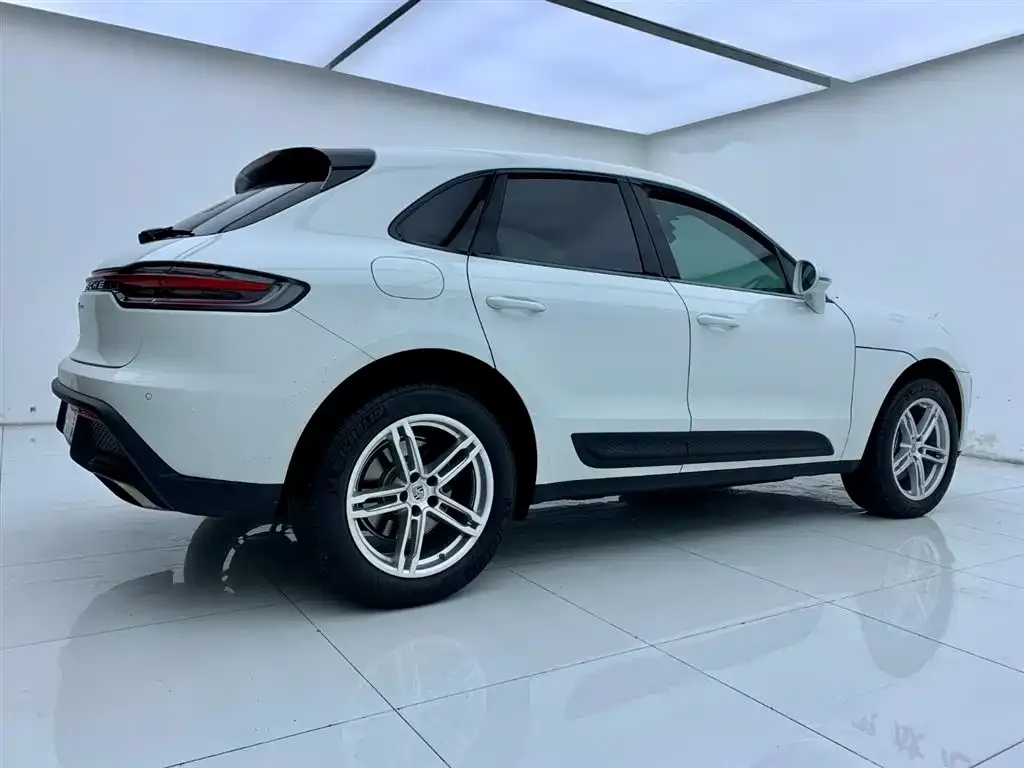 Porsche Macan — фото 10