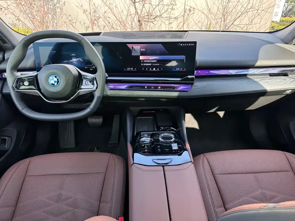 BMW i5 — фото 4