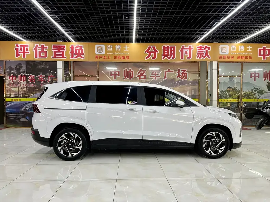Hyundai Custo — фото 8