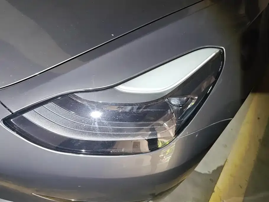 Tesla Model 3 — фото 7