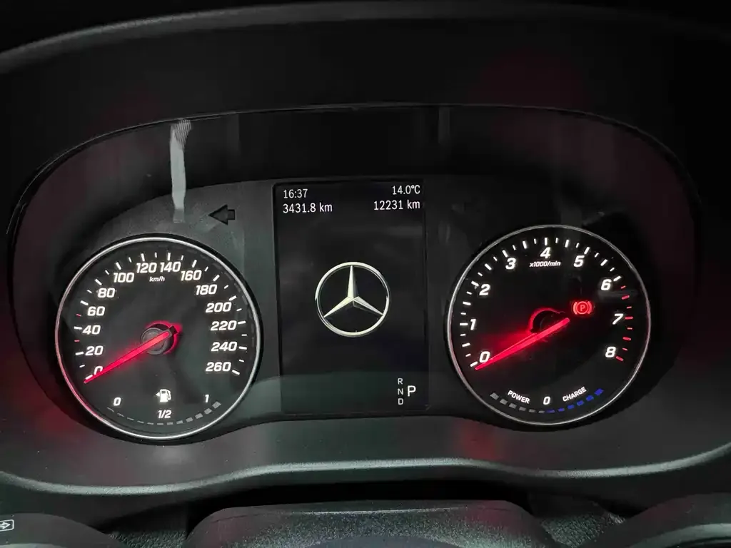 Mercedes-Benz Vito 2025 из CN, фото 5
