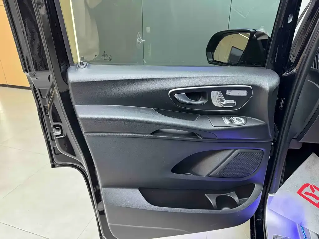 Mercedes-Benz Vito 2025 из CN, фото 8