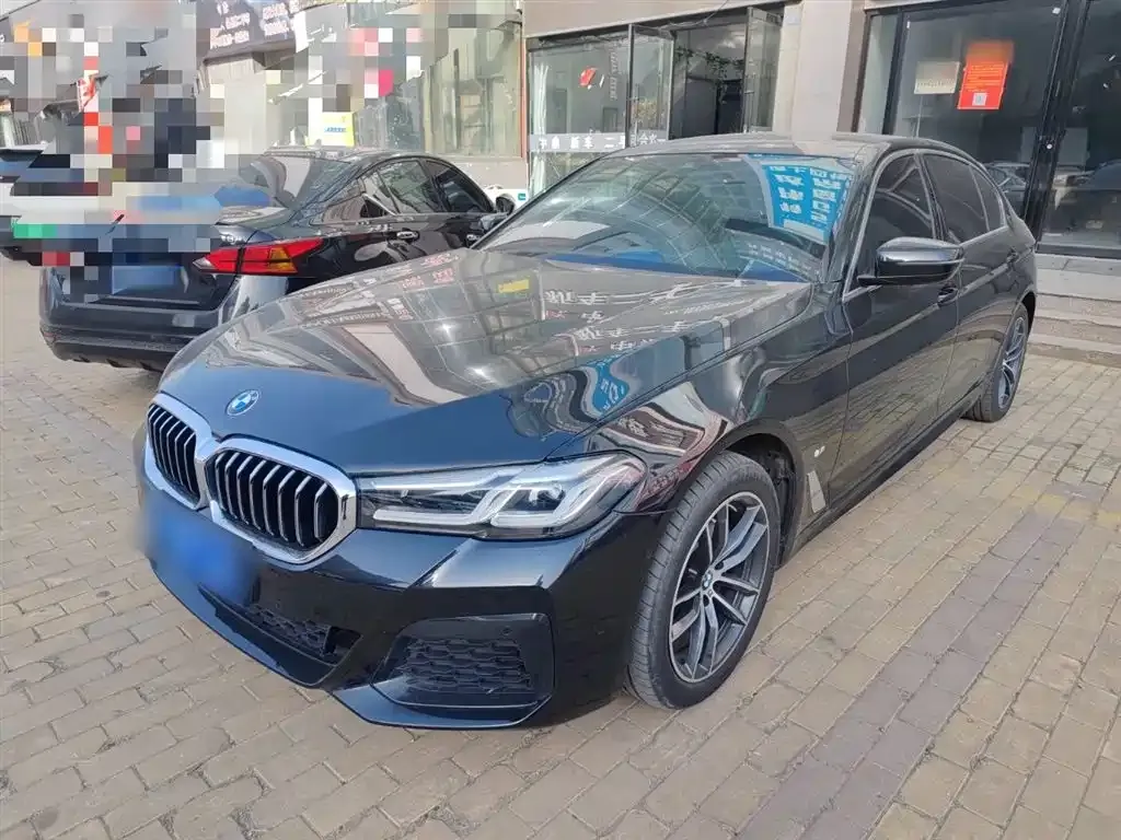 BMW 5 Series 2022 из CN, фото 1