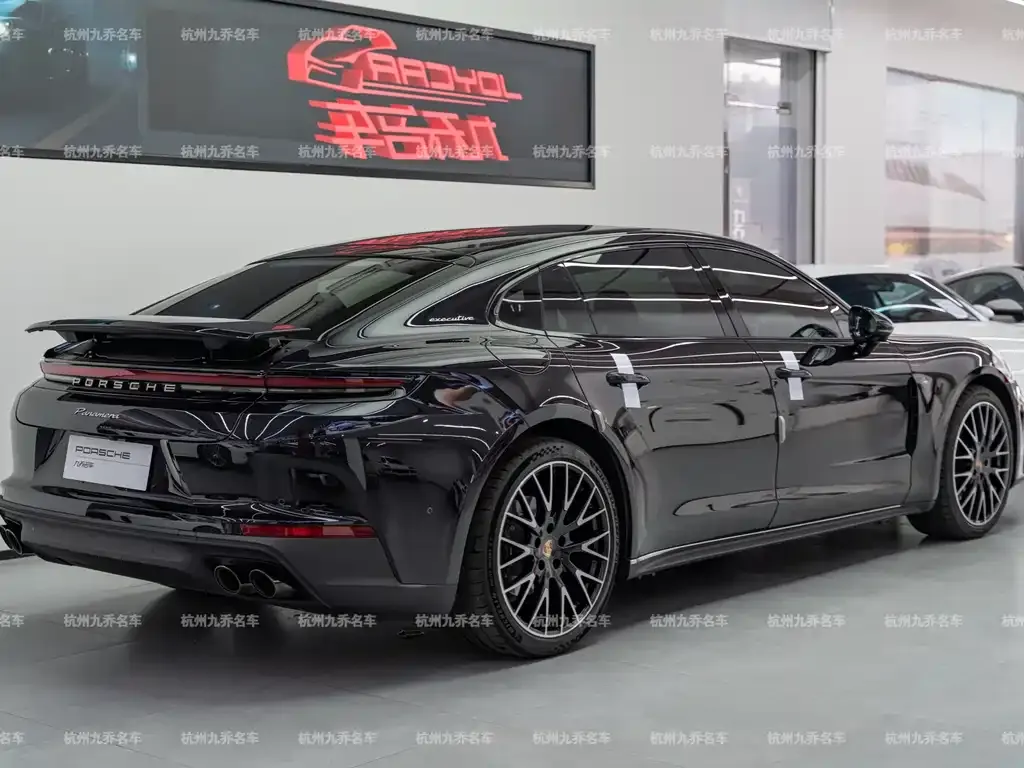 Porsche Panamera 2025 из CN, фото 6