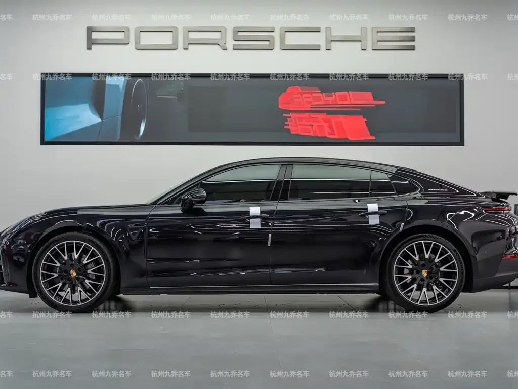 Porsche Panamera 2025 из CN, фото 9