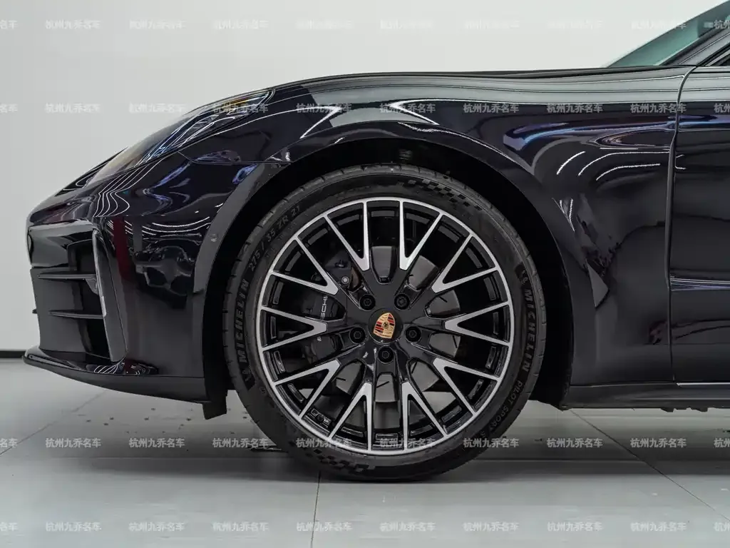 Porsche Panamera 2025 из CN, фото 10