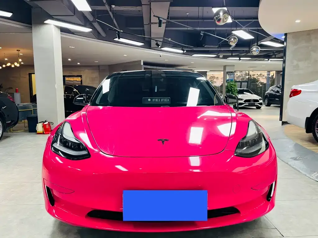 Tesla Model 3 — фото 7