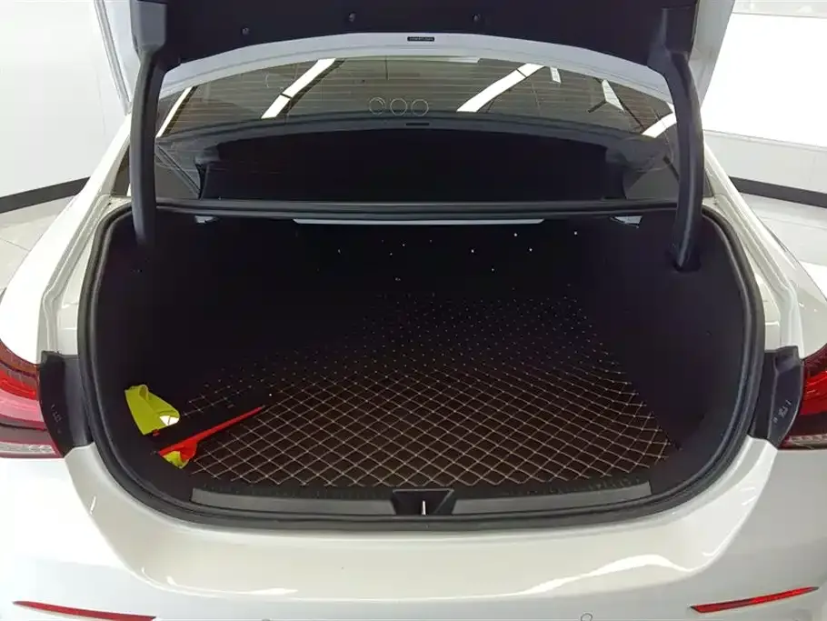 Mercedes-Benz A-Class 2023 из CN, фото 7