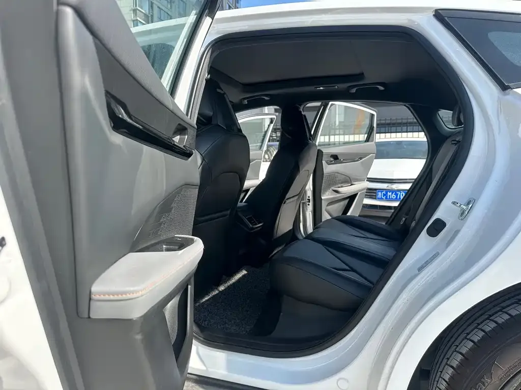 Changan UNI-V 2023 из CN, фото 4