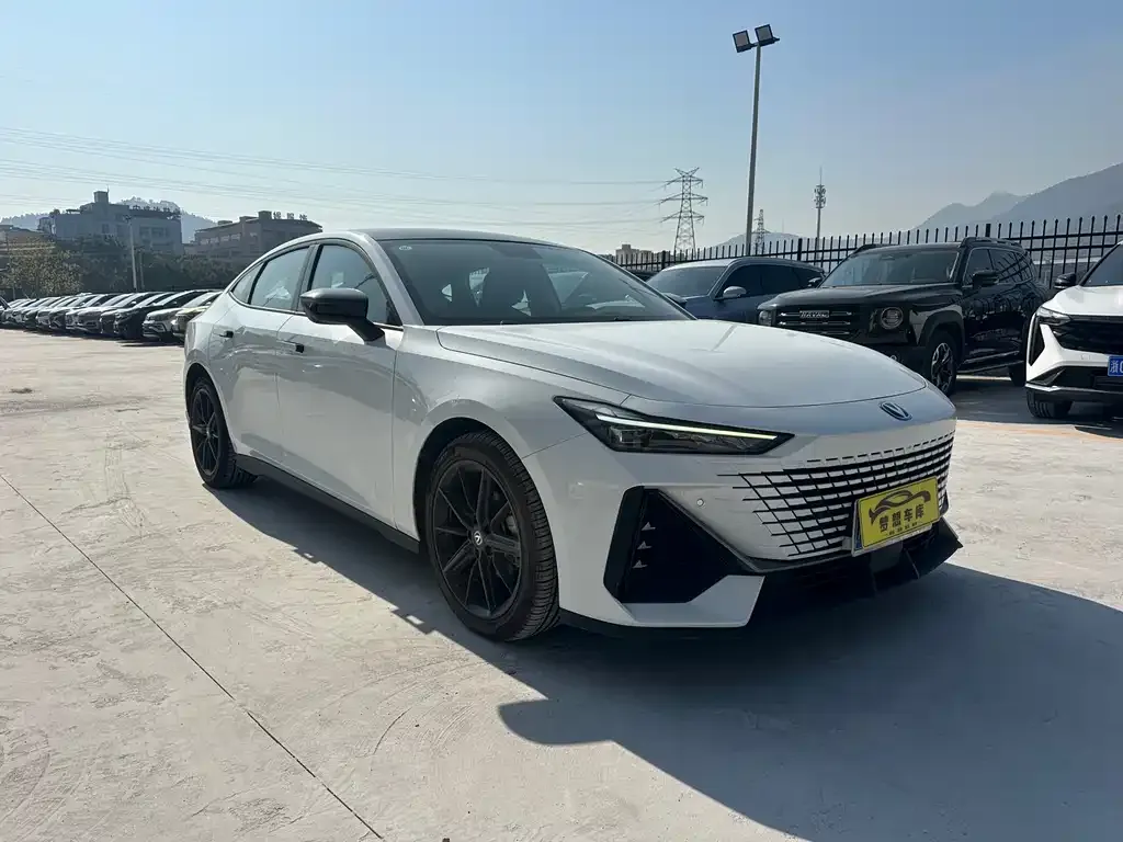 Changan UNI-V 2023 из CN, фото 3