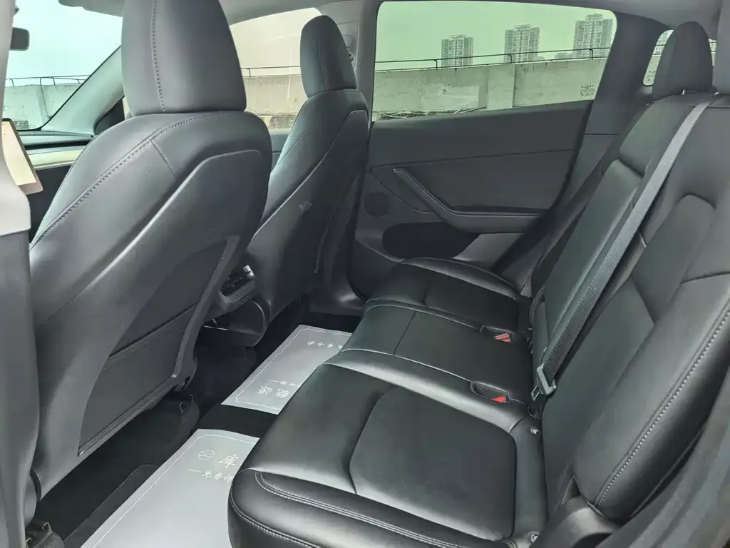 Tesla Model Y 2023 из CN, фото 3