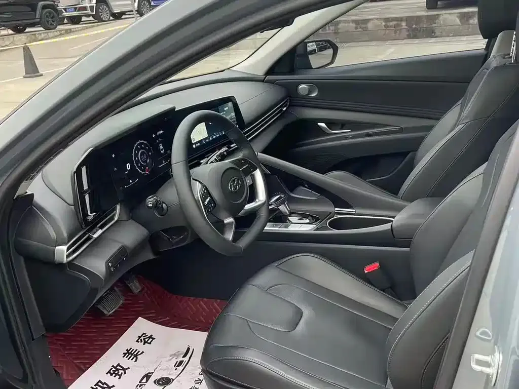 Hyundai Elantra 2023 из CN, фото 6