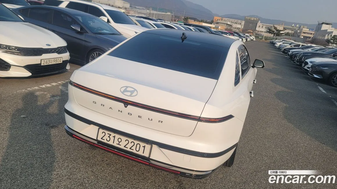 Hyundai Grandeur 2023 из KR, фото 7
