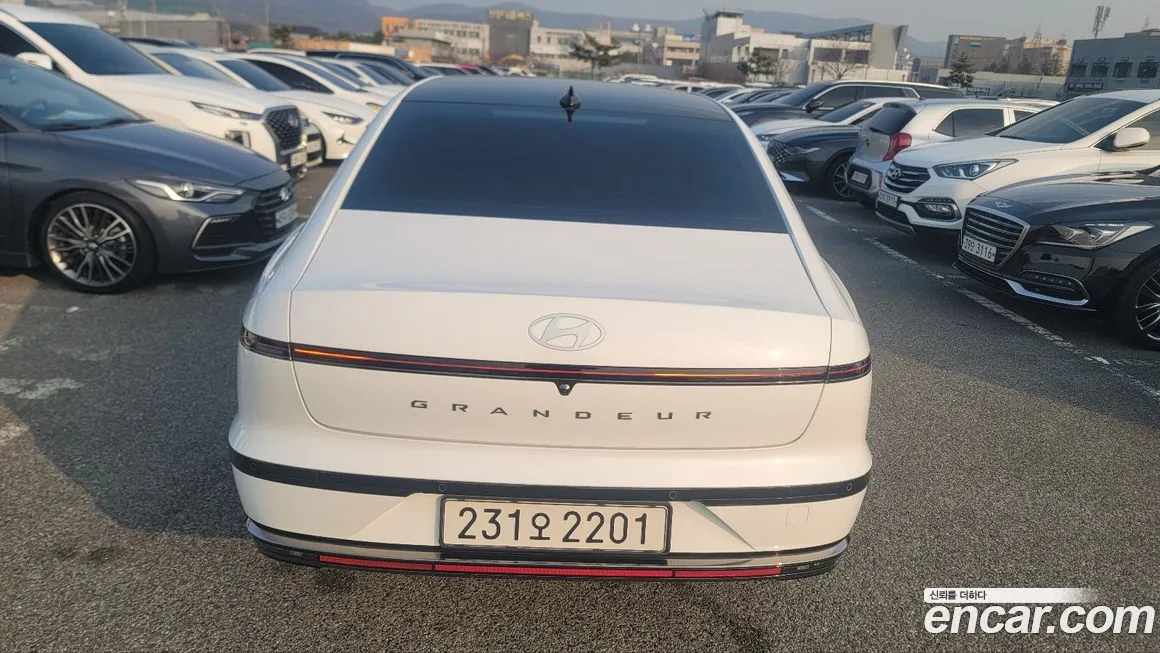 Hyundai Grandeur 2023 из KR, фото 3