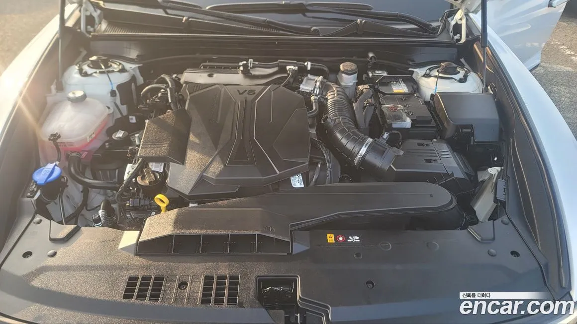 Hyundai Grandeur 2023 из KR, фото 2