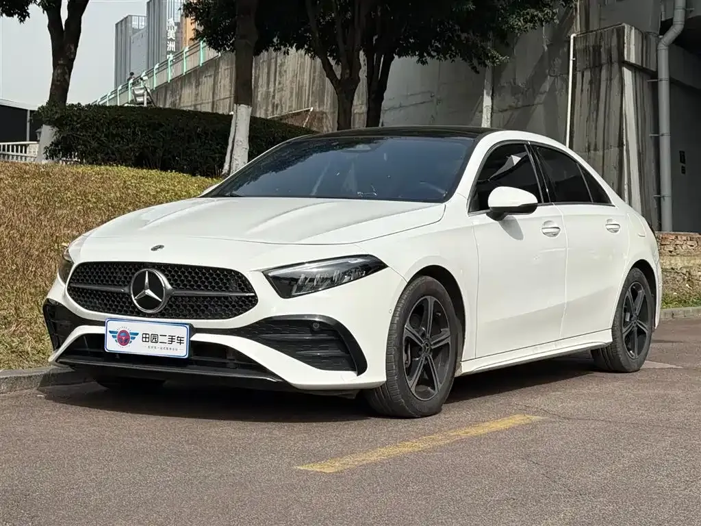 Mercedes-Benz A-Class — фото 1