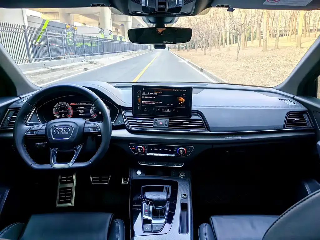 Audi Q5L 2024 из CN, фото 3