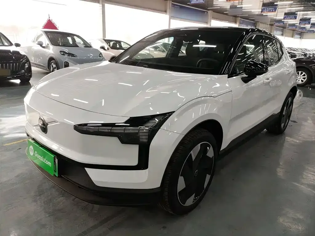Volvo EX30 2025 из CN, фото 4