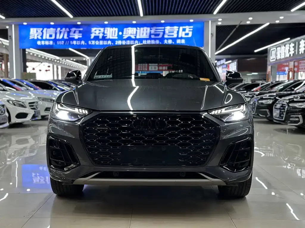 Audi Q5L Sportback — фото 10