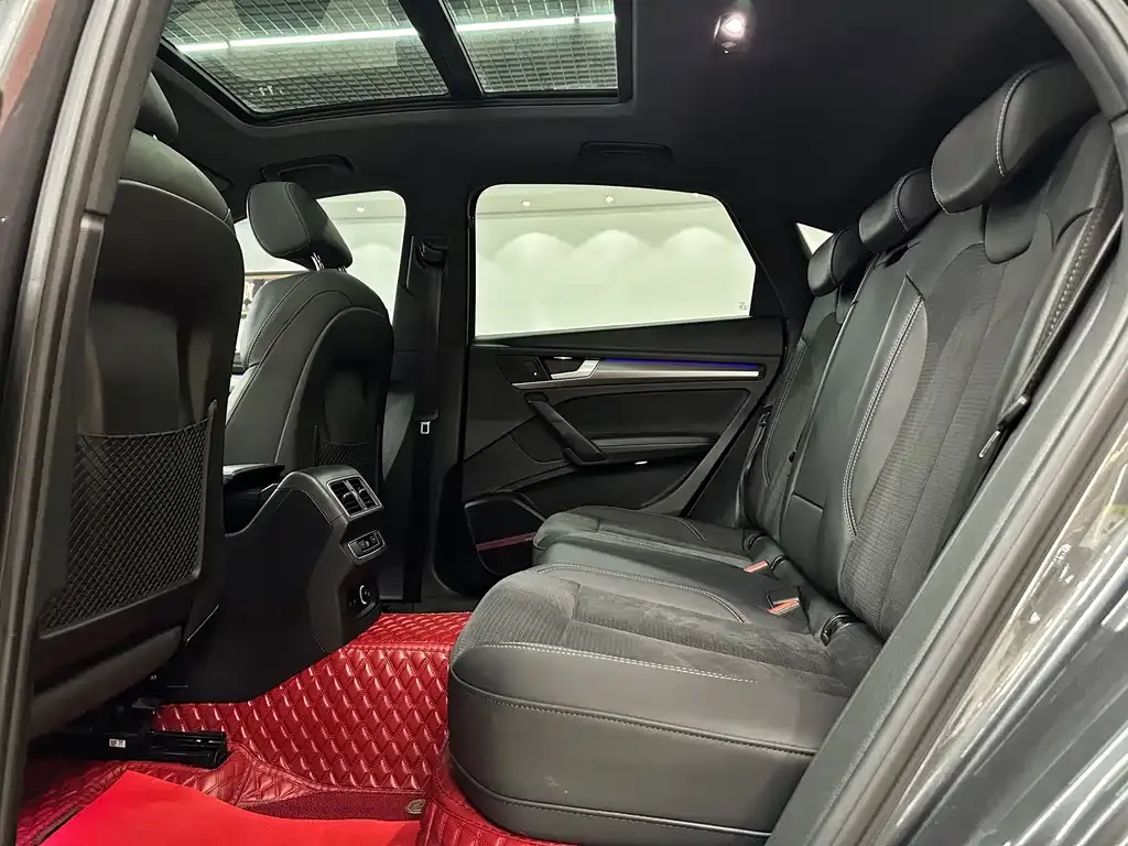 Audi Q5L Sportback — фото 2