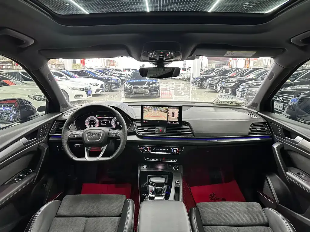 Audi Q5L Sportback — фото 6
