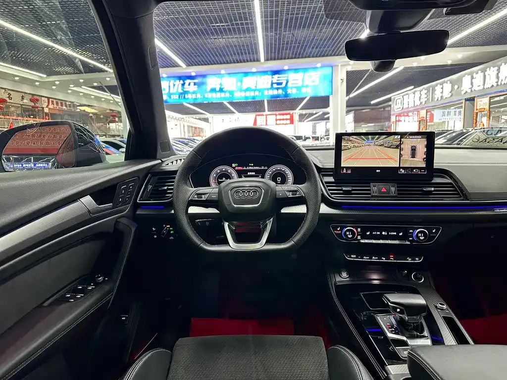Audi Q5L Sportback — фото 3