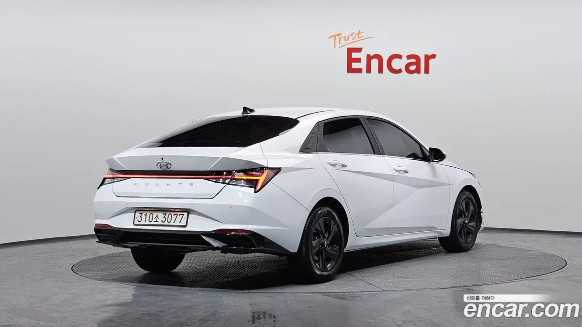 Hyundai AVANTE — фото 3