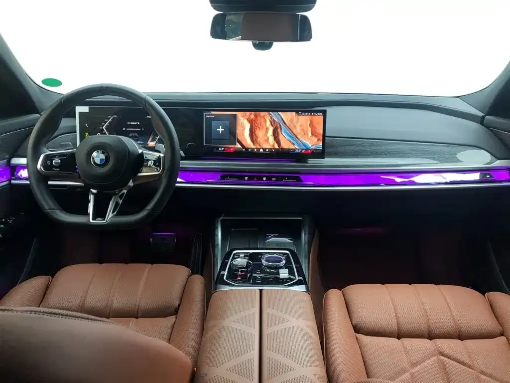 BMW 7 Series 2025 из CN, фото 7