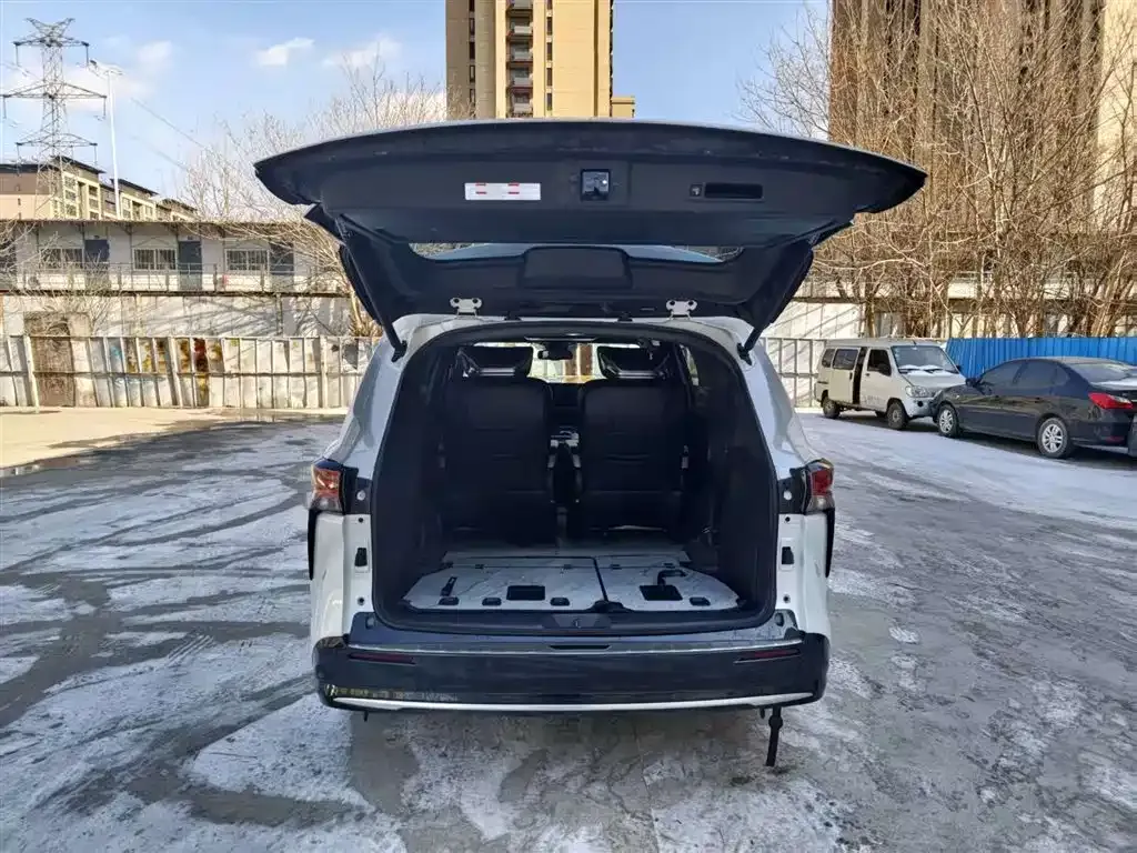Toyota Sienna 2022 из CN, фото 8