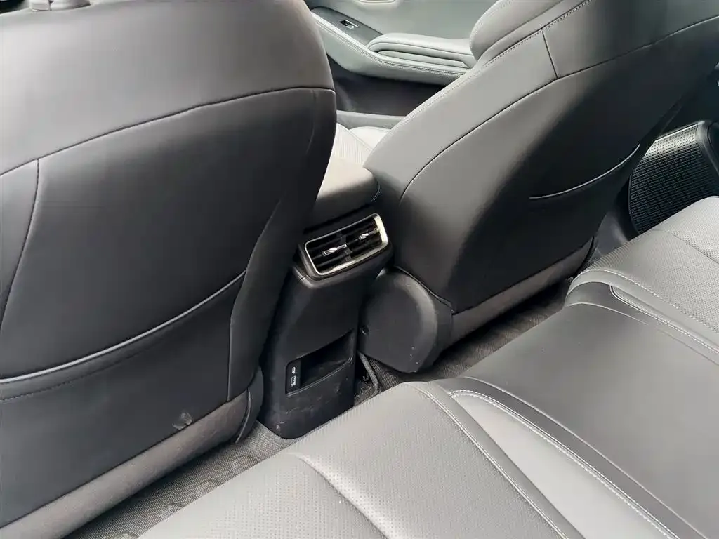 BYD Qin L 2025 из CN, фото 2