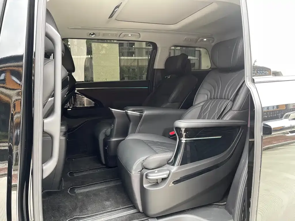 GAC Motor Trumpchi M8 — фото 2
