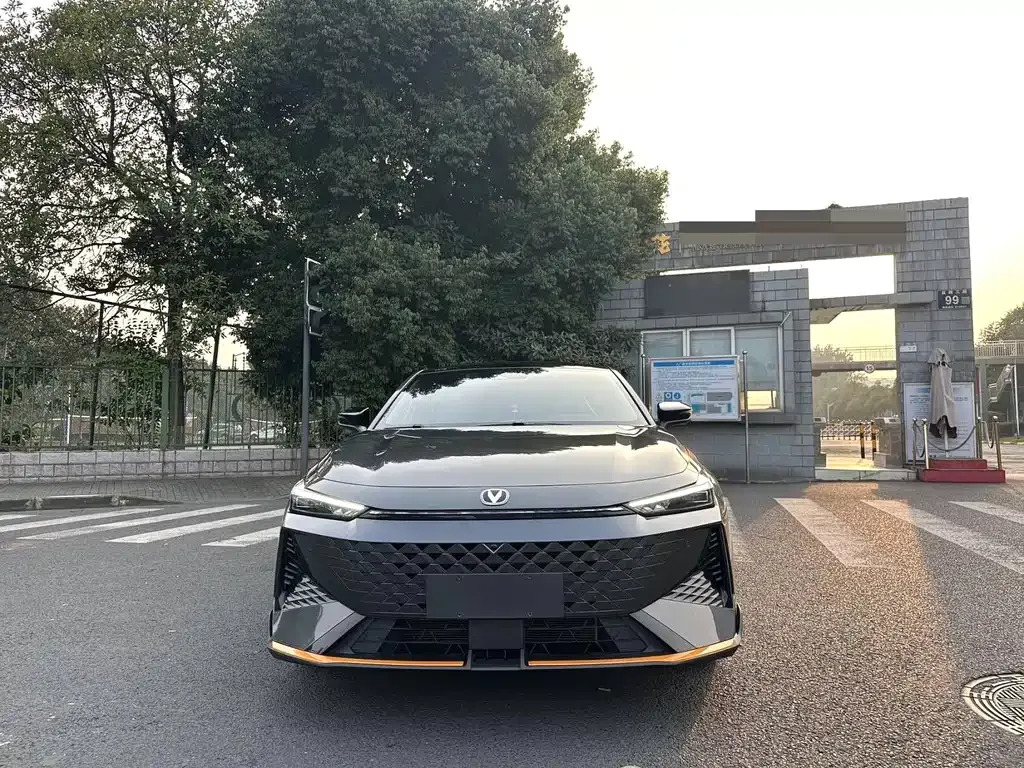 Changan UNI-V 2024 из CN, фото 4