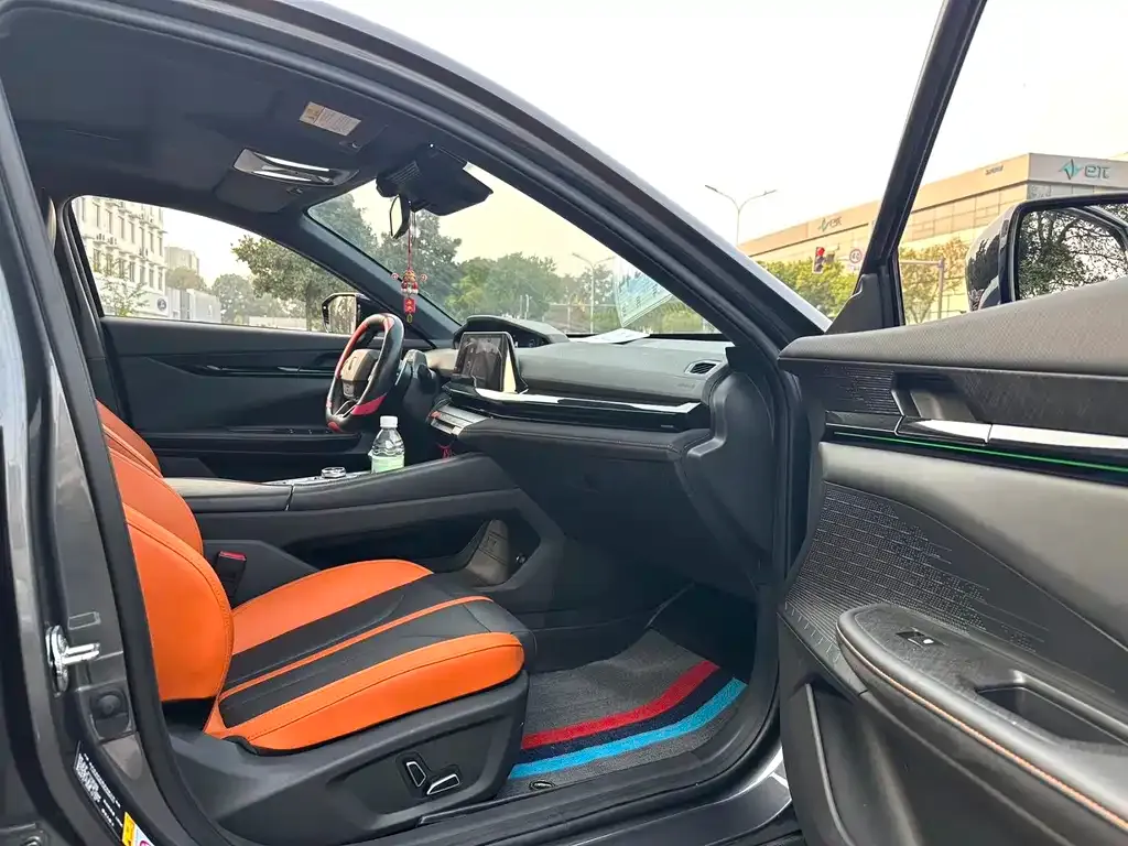 Changan UNI-V 2024 из CN, фото 3
